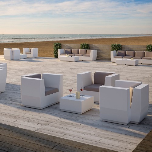 Fotoliu interior exterior din polietilena Plust Big Cut Armchair
